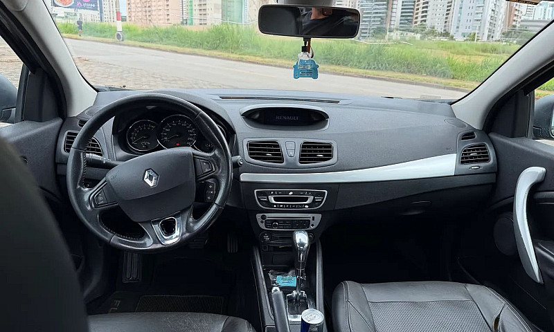 Renault Fluence Sed....
