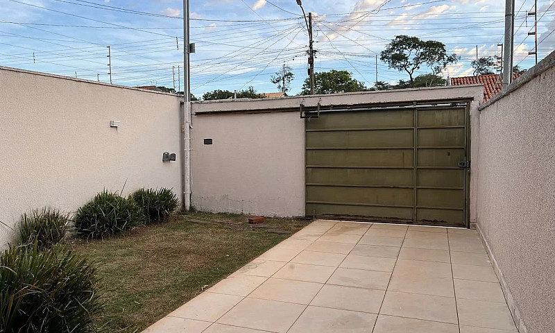Alugo Casa Em Trinda...