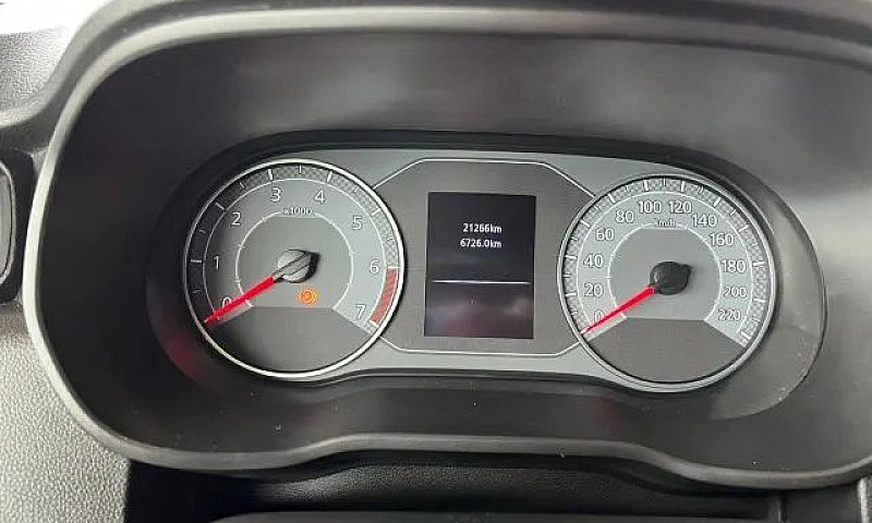 Renault Duster Iconi...