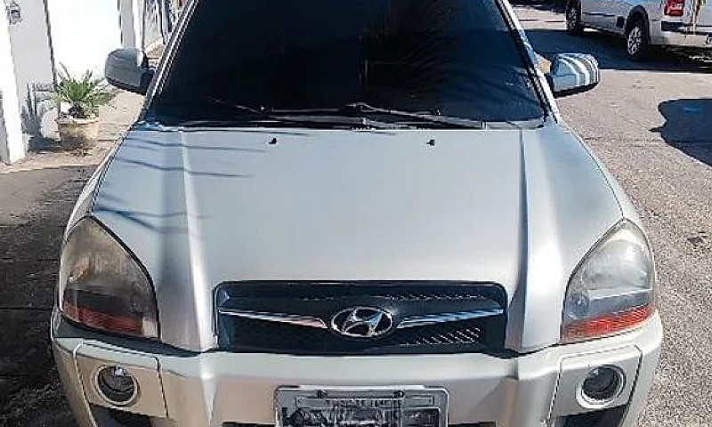 Hyundai Tucson 2.0 1...