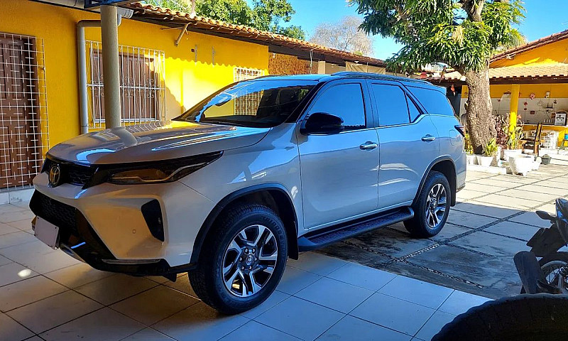 Toyota Hilux Sw4 Srx...