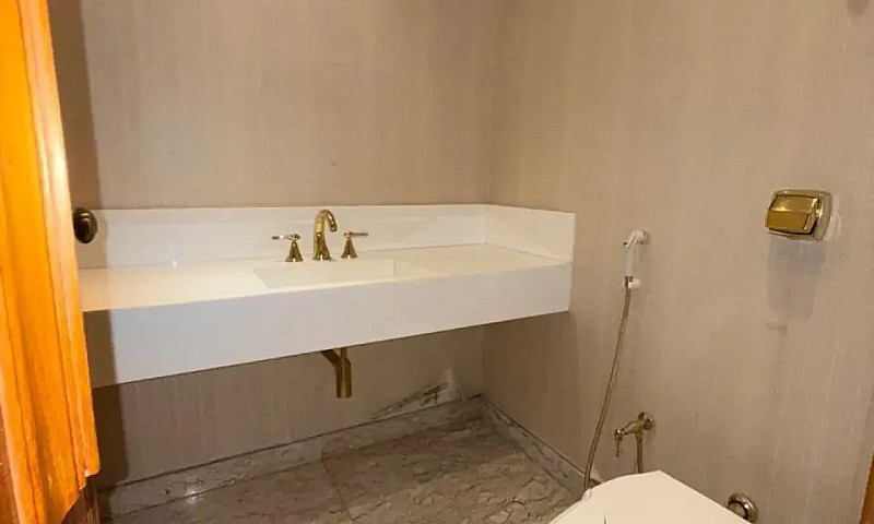 Apartamento 4 Suítes...