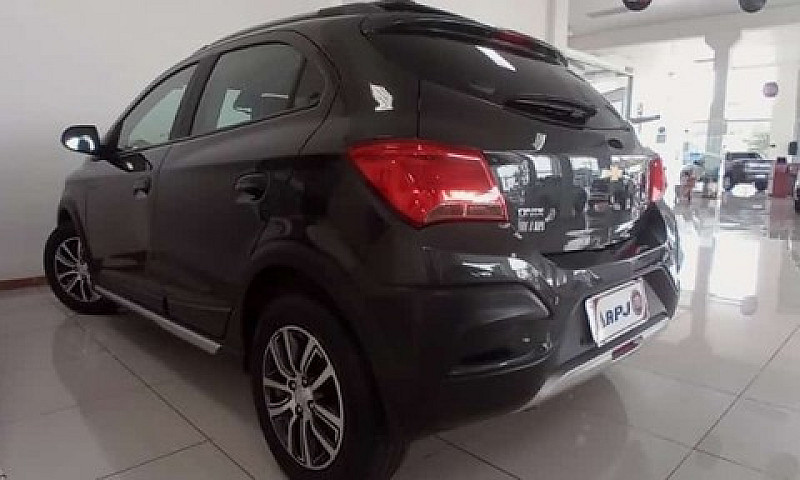 Chevrolet Onix Activ...
