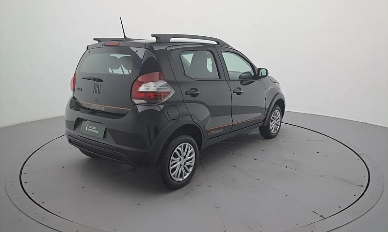 Fiat Mobi Trekking 1...