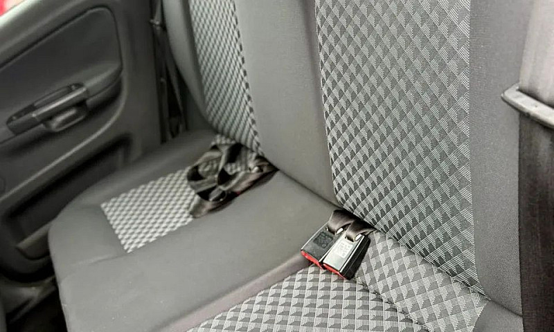 Volkswagen Voyage I ...