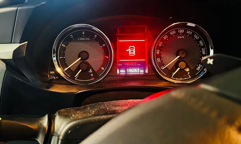 Toyota Corolla Xei 2...