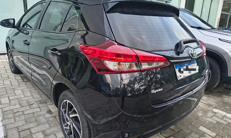 Toyota Yaris Xls 1.5...