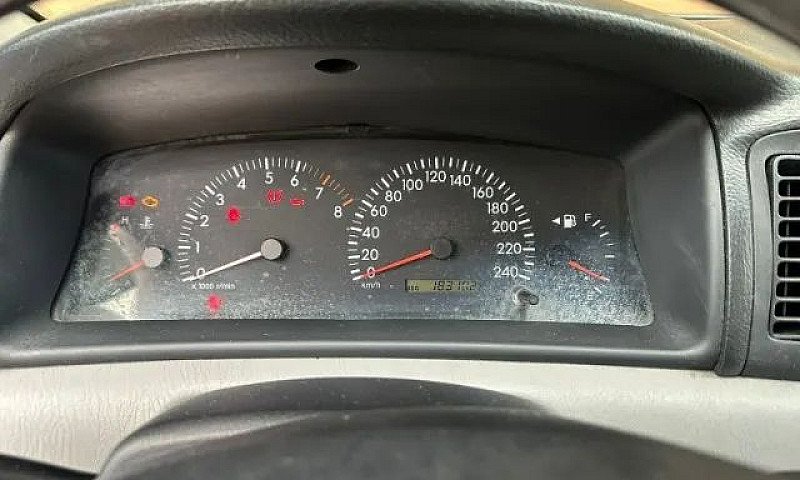 Toyota Corolla Xei 1...