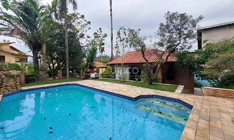 Casa Em Condomínio P...