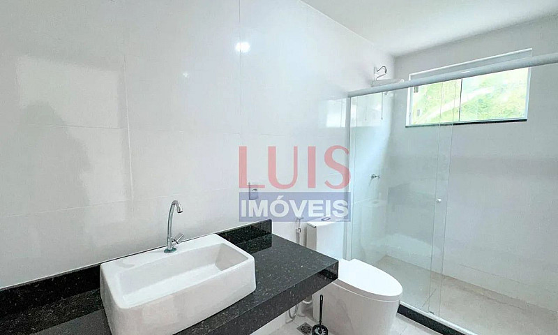 Casa Com 3 Dormitóri...