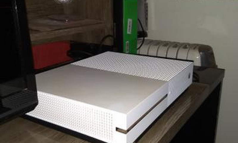 Xbox One S 500Gb...