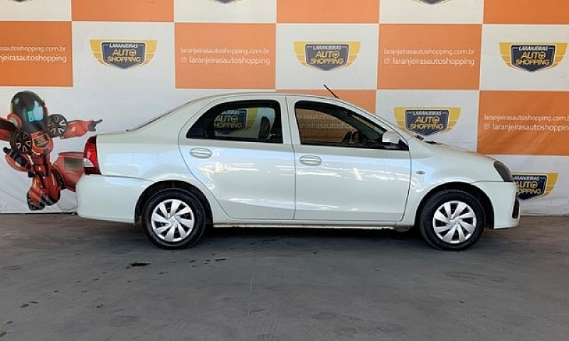 Toyota Etios Sedan X...