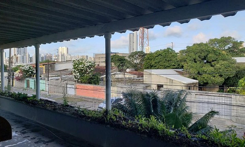 Casa Em Boa Viagem...