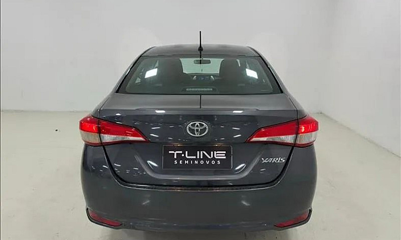 Toyota Yaris Xl Live...