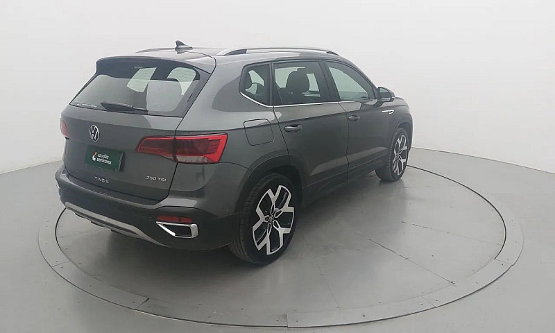 Volkswagen Taos High...