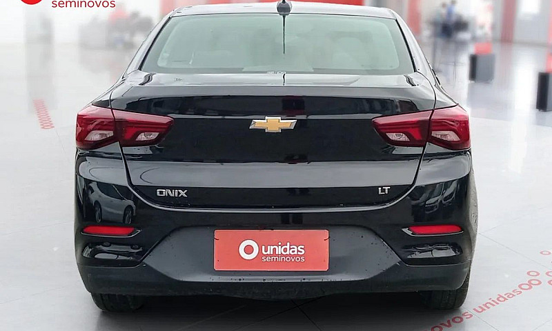 Chevrolet Onix Plus ...