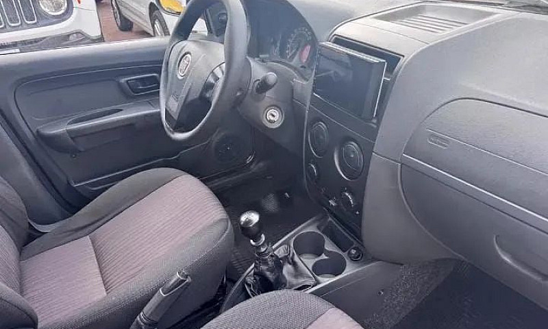 Fiat Palio Attractiv...