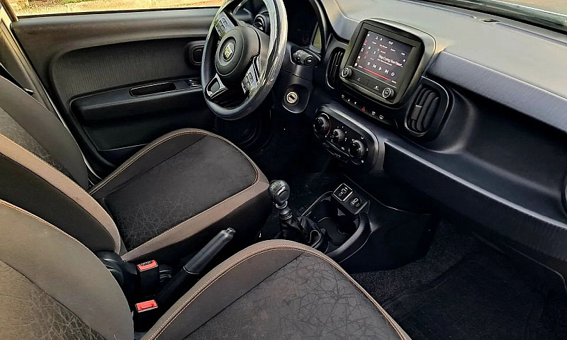 Fiat Mobi Trekking 1...