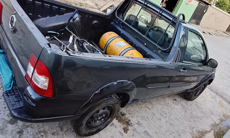 Fiat Strada Working ...