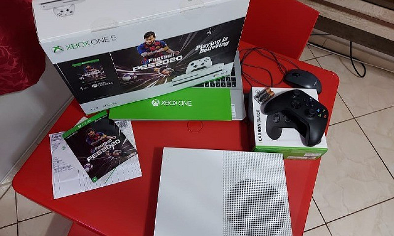 Microsoft Xbox One S...