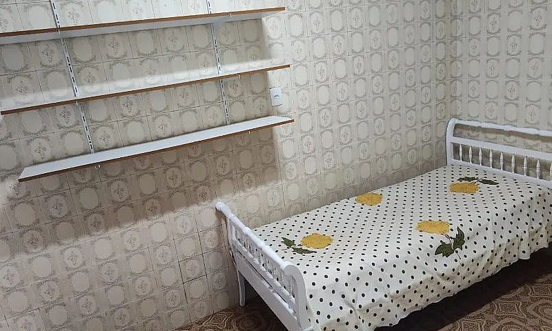 Quarto Para Até 2 Mu...