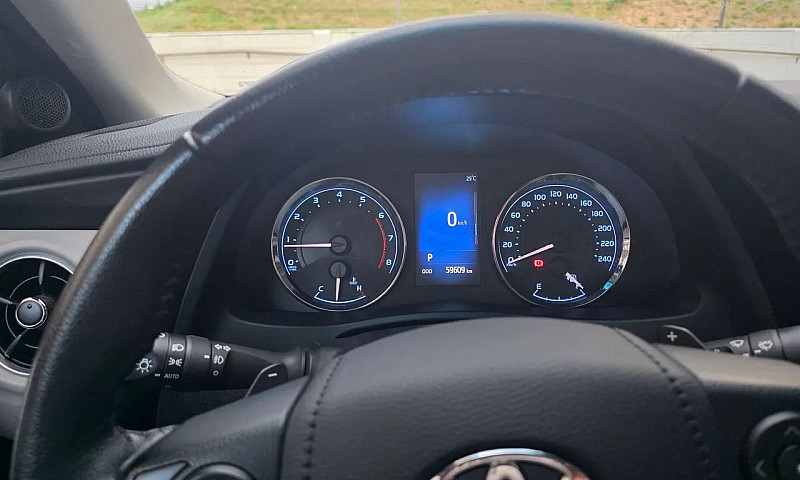 Toyota Corolla Xei 2...