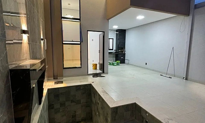 Vende-Se Casa De Alt...
