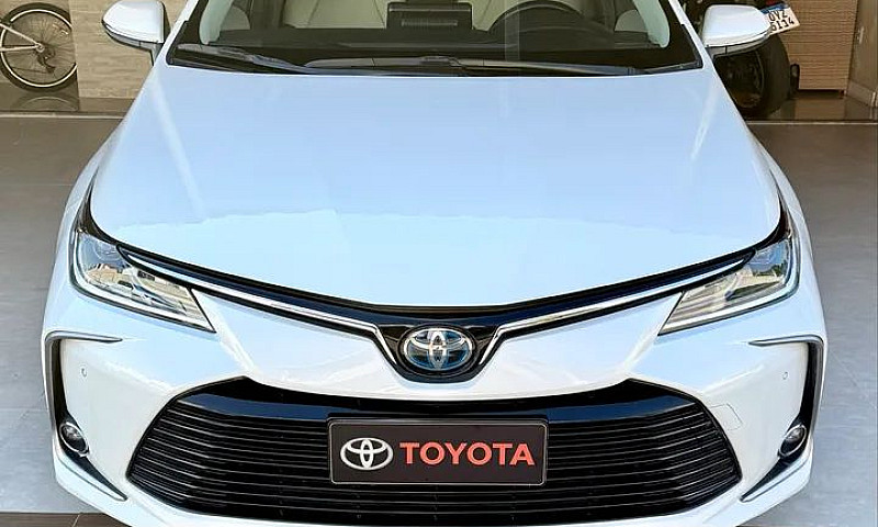 Corolla Altis Premiu...
