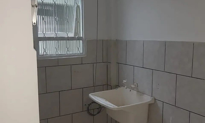 Aluga-Se Aptos 1 E 2...