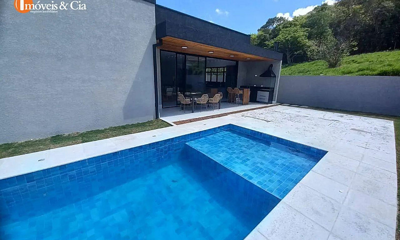 Casa Com 4 Dormitóri...