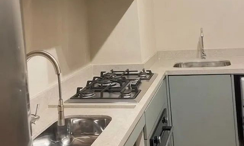 Jovem, Presta Atençã...