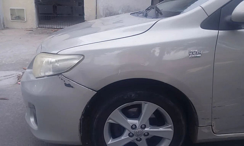 Toyota Corolla Xei 2...