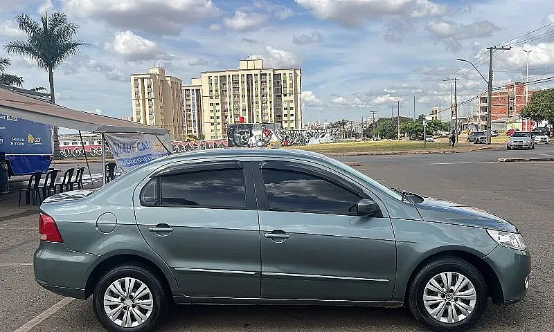 Volkswagen Voyage 1....