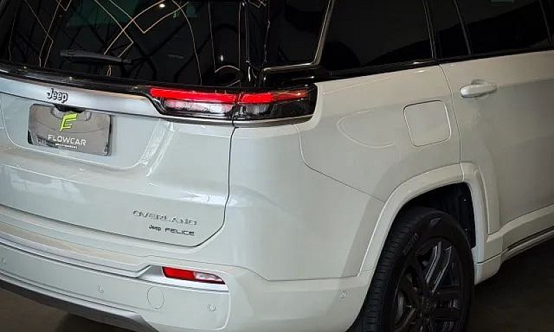 Jeep Commander Overl...