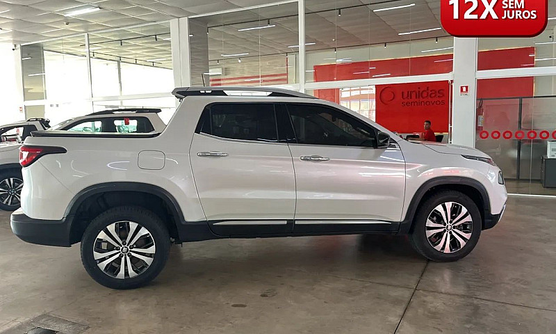 Fiat Toro Volcano 2....