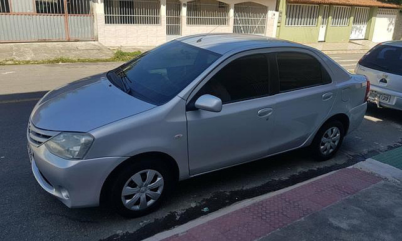 Etios 2013 Lindo Pne...