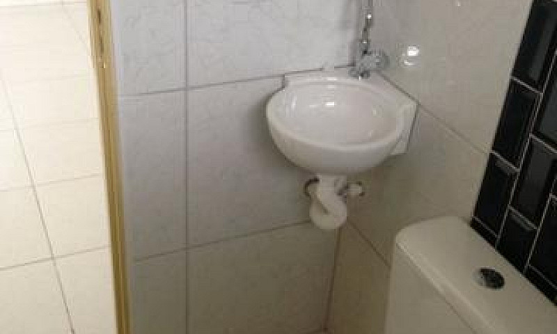 Kitnet, Ao Lado Da P...