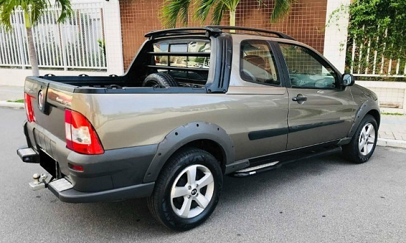 Fiat Strada 2010 Úni...