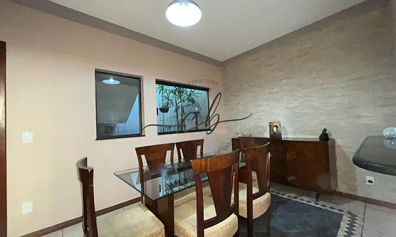 Casa À Venda No Bair...