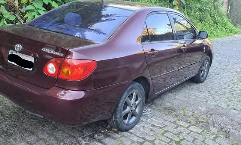 Corolla 2004...