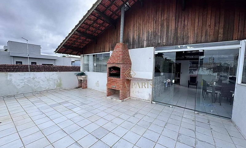 Casa Com 4 Dormitóri...