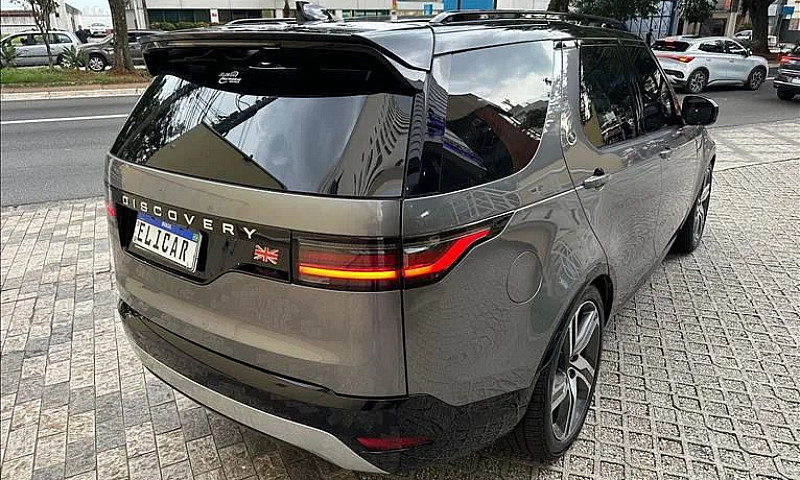 Land Rover Discovery...