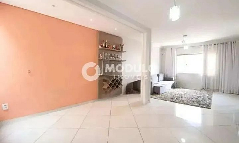 Casa Residencial Dis...