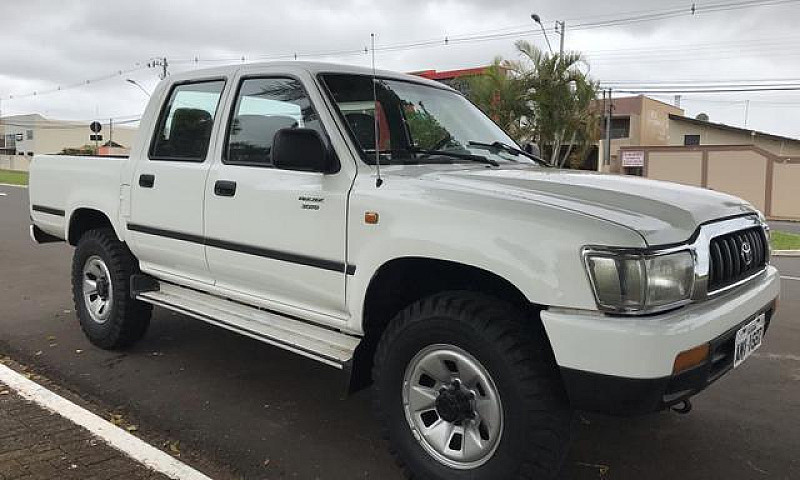 Hilux 4X4 2005...