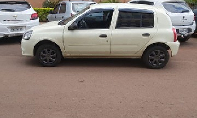 Renault Clio 2013/14...