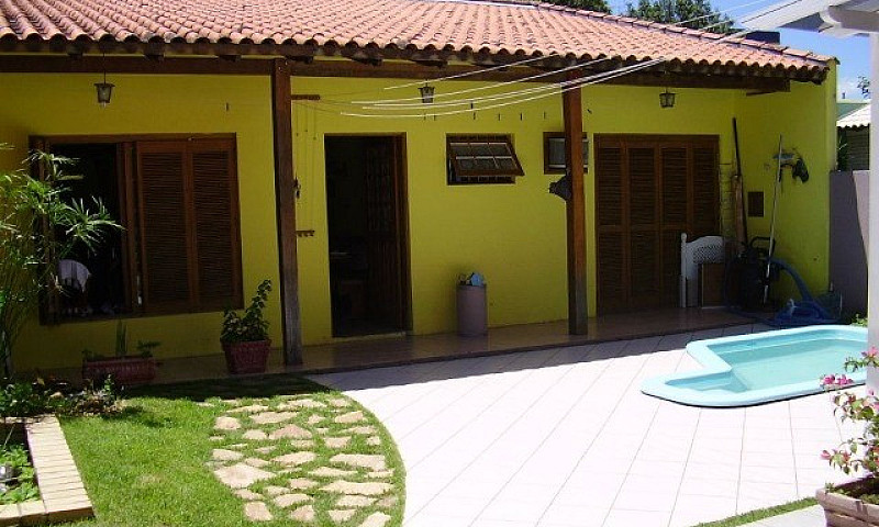 Casa Centro De Grava...