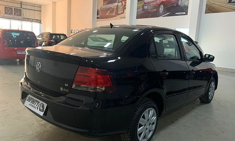 Volkswagen Voyage 1....
