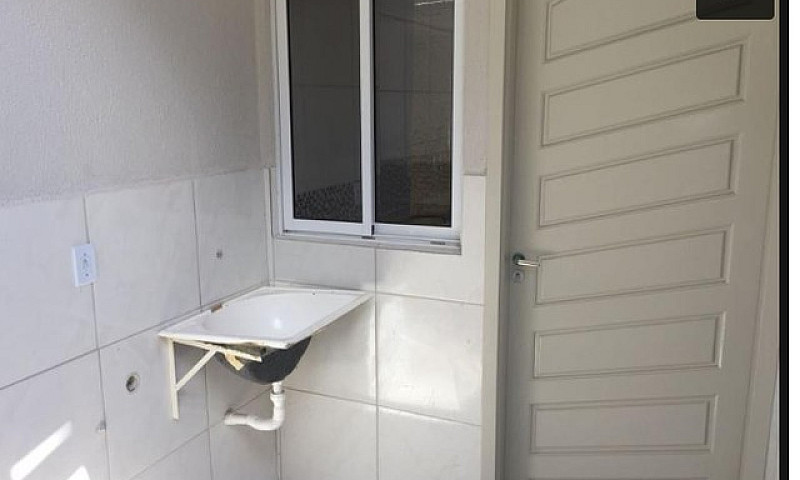 Alugo Uma Ótima Casa...