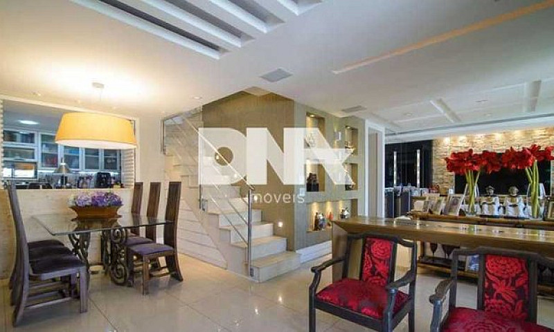 Apartamento-À Venda-...