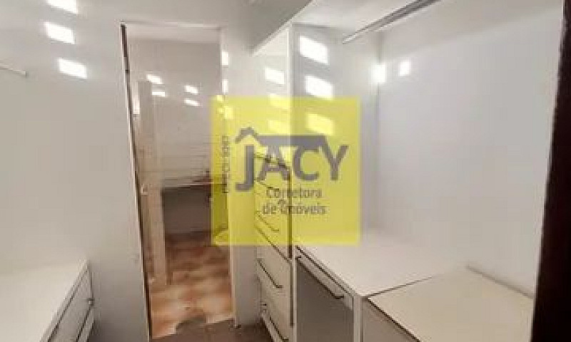 Casa À Venda No Bair...